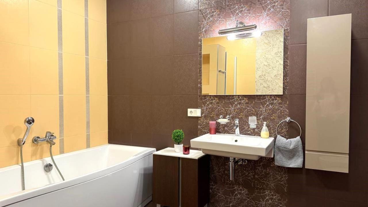 Bright House On 23 Serpnya Kharkov Luaran gambar