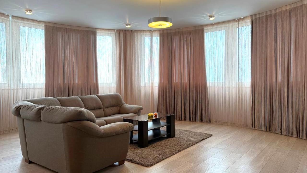 Bright House On 23 Serpnya Kharkov Luaran gambar